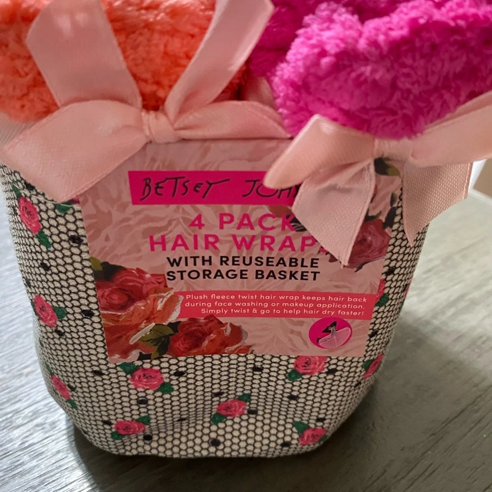 Betsey Johnson Hair Wrap Set with Reuseable Storage Basket - Picture 6 of 6